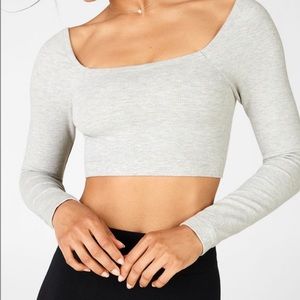 Fabletics Kinsley Cropped Seamless Long
Sleeve | Grey Athletic Crop Top